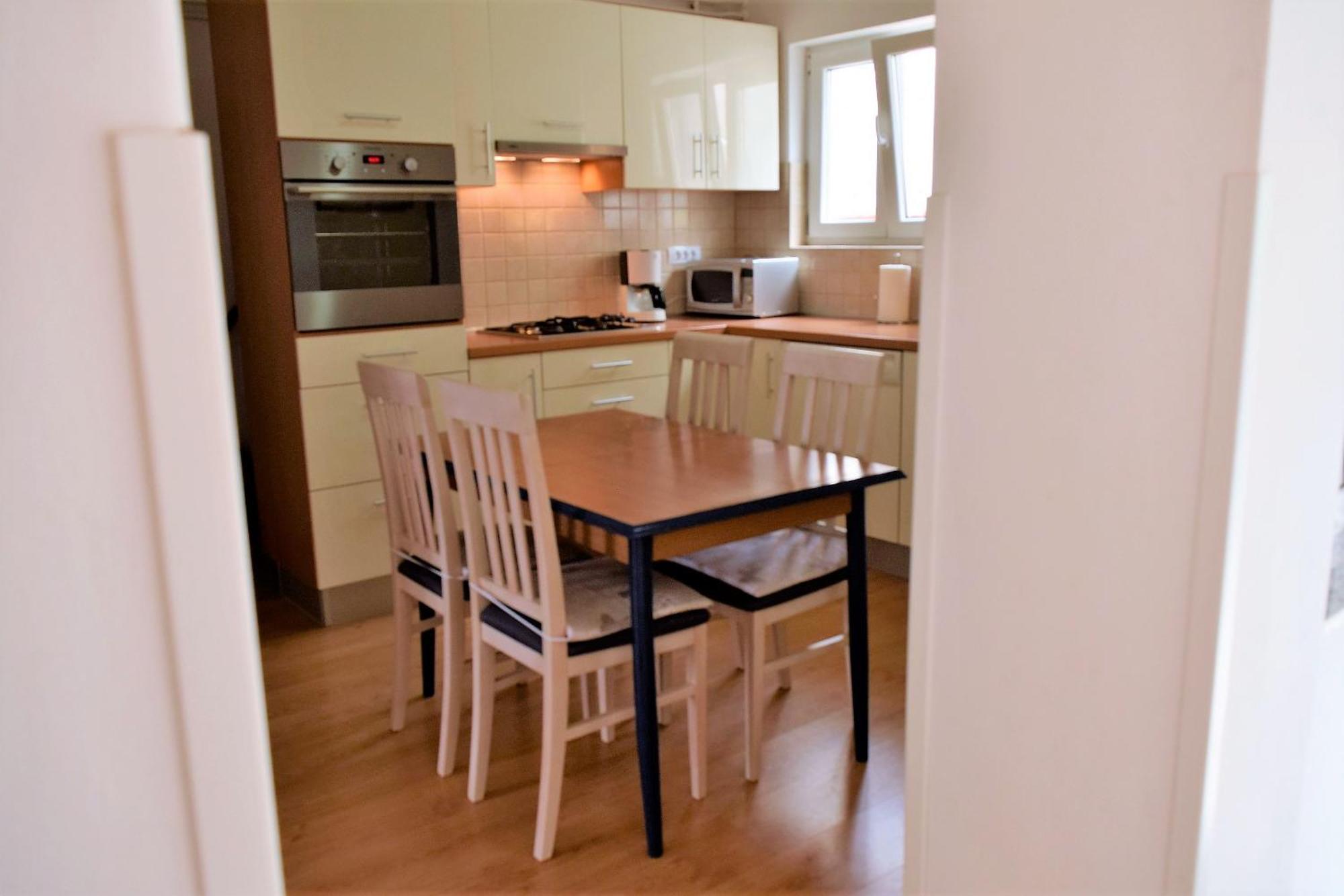 Banjol Sunnyy Beacch Apartments חדר תמונה