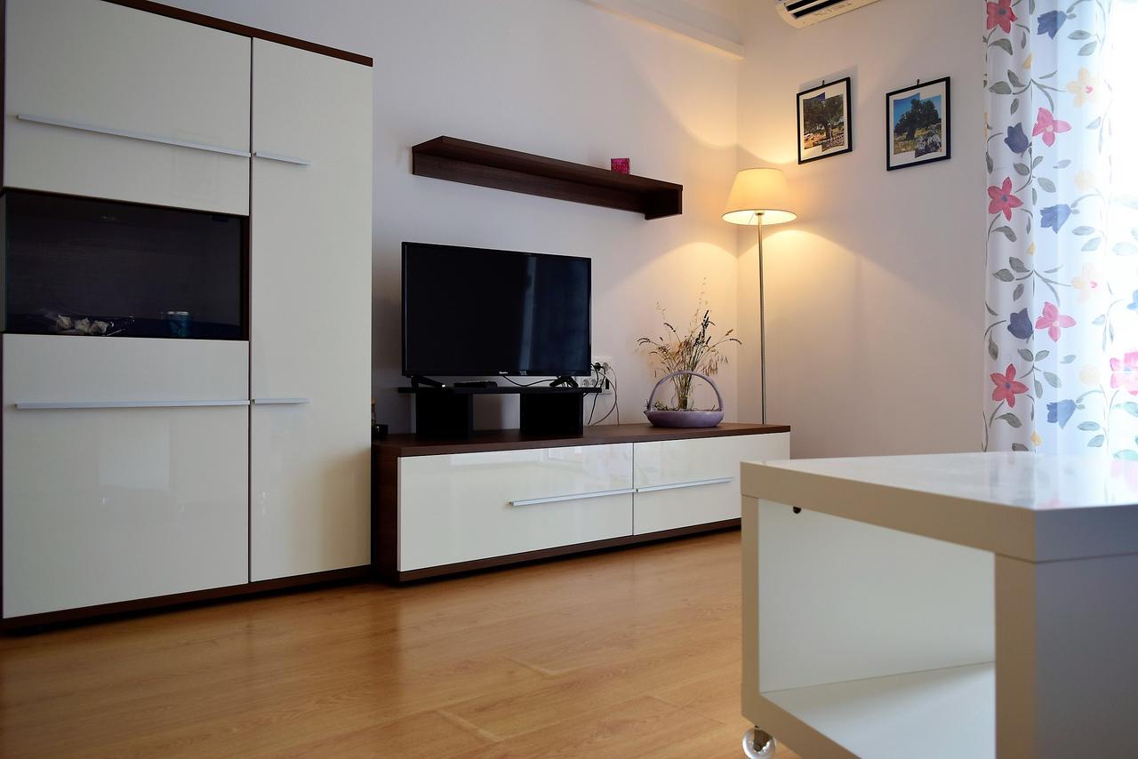 Banjol Sunnyy Beacch Apartments מראה חיצוני תמונה