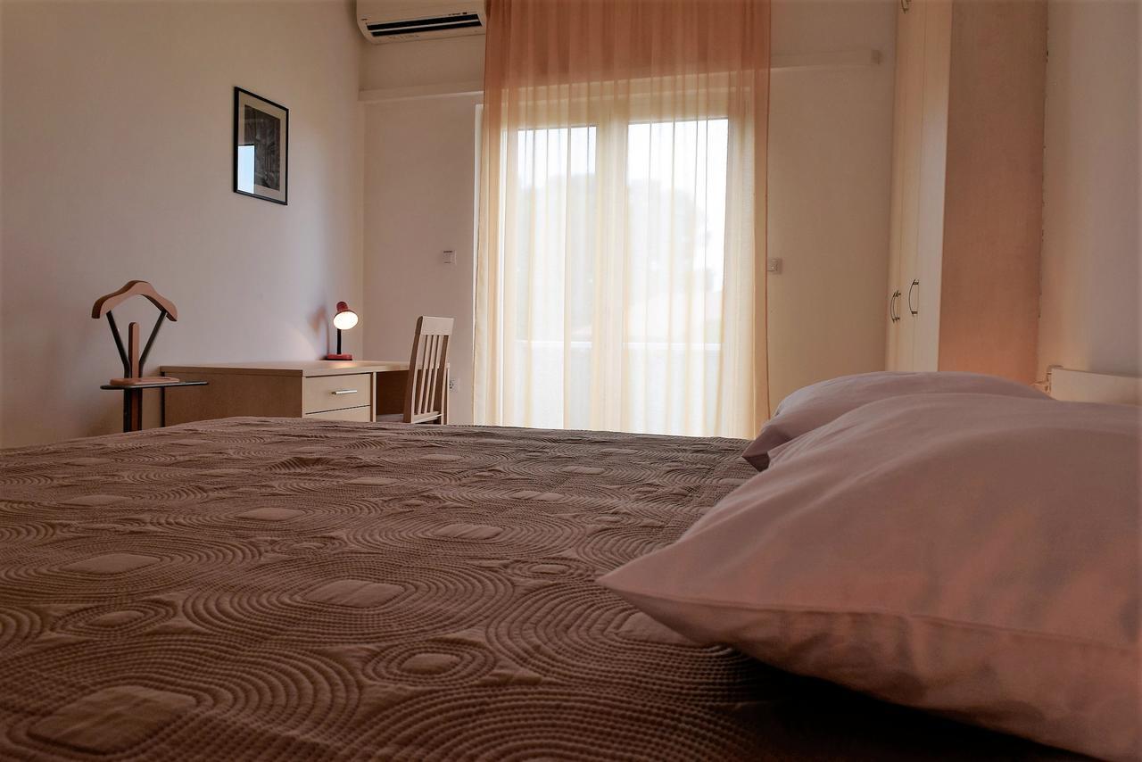 Banjol Sunnyy Beacch Apartments מראה חיצוני תמונה